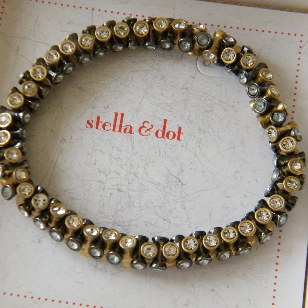 Stella & Dot Stretch Bracelet in Original Box